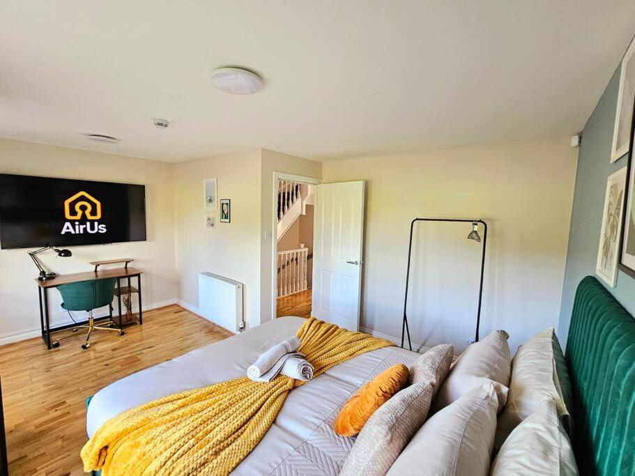 Modern 5 Bedroom Townhouse With Free Parking غلاسغو المظهر الخارجي الصورة