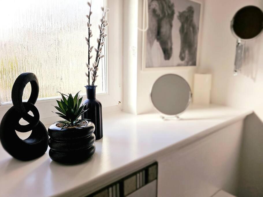 Modern 5 Bedroom Townhouse With Free Parking غلاسغو المظهر الخارجي الصورة